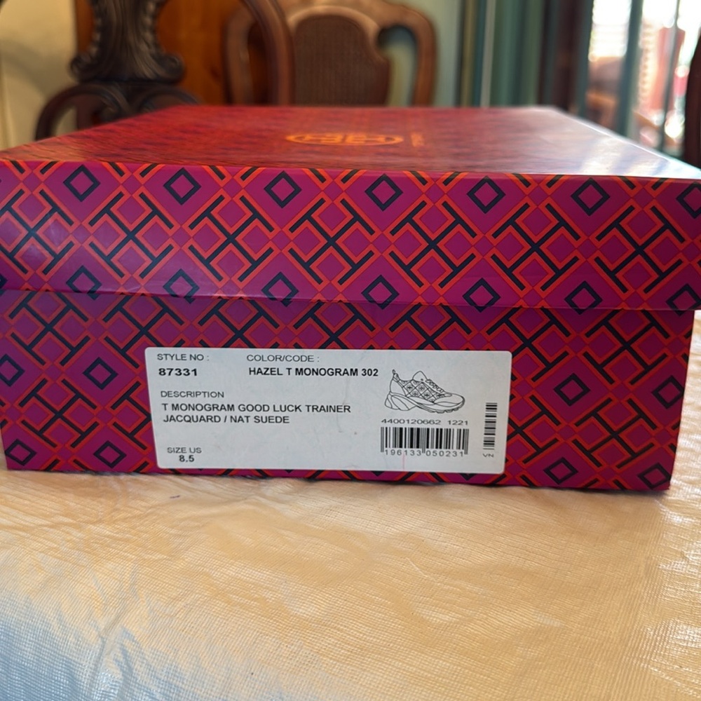 Tory Burch T Monogram Good Luck Trainer Sneak - Picture 7 of 7